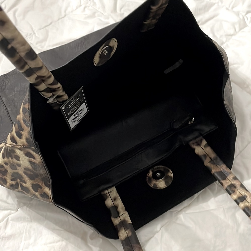 SEARS ... LEOPARD PRINT TOTE - Picture 2 of 3